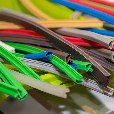天候の抵抗のシールのストリップのための熱可塑性のエラストマーTPE